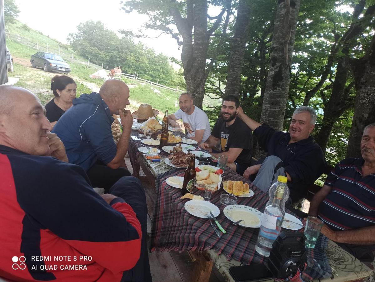 Katun Ljeljenak Hotel Plužine Buitenkant foto