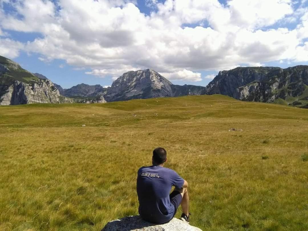 Katun Ljeljenak Hotel Plužine Buitenkant foto