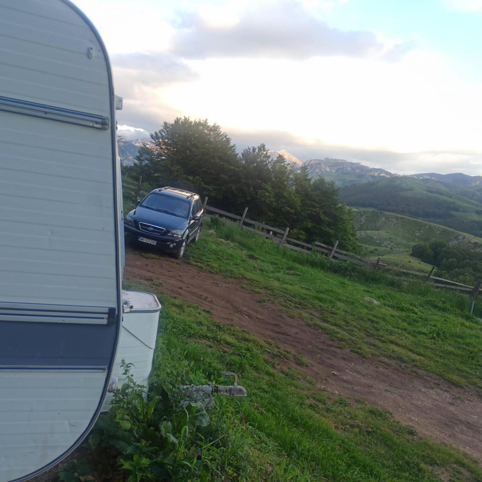 Katun Ljeljenak Hotel Plužine Buitenkant foto